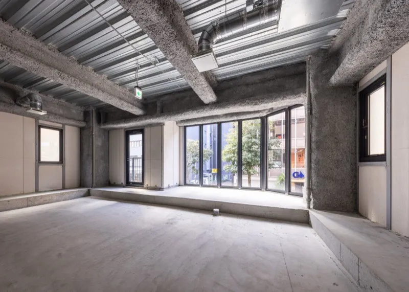 シーラ馬車道 空間